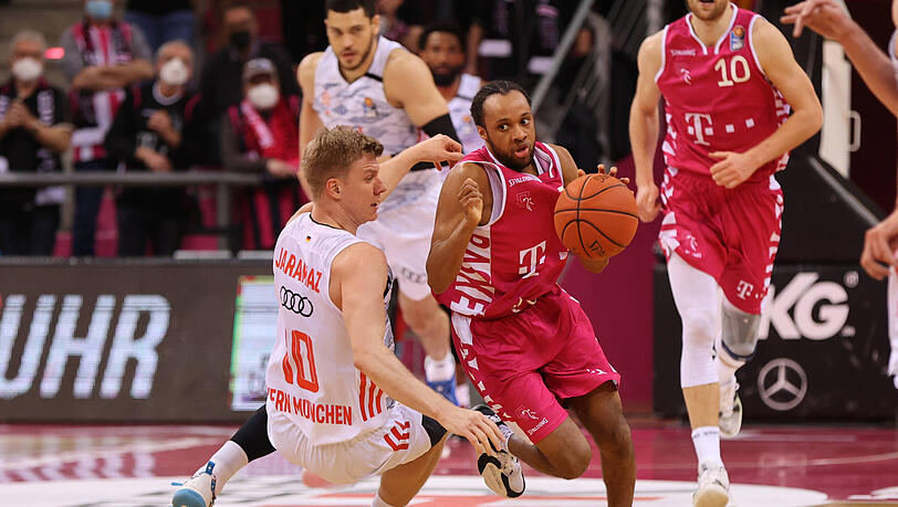 Die Basketballer des FC Bayern hatten gegen die Telekom Baskets Bonn zumeist das Nachsehen.