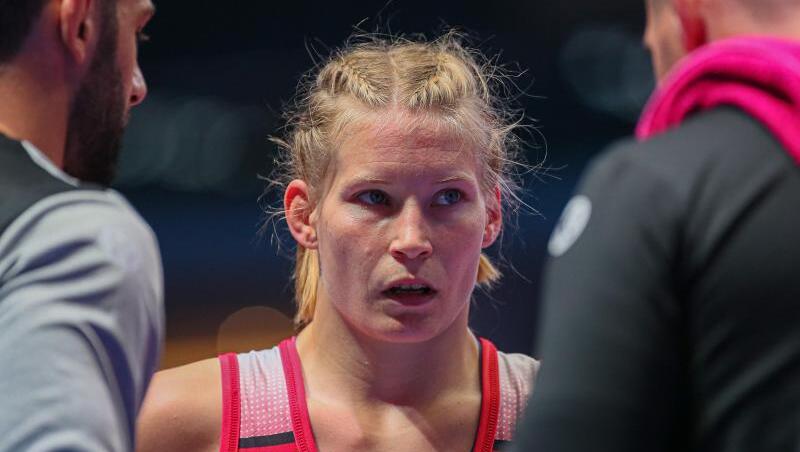 Ringerin Aline Rotter-Focken hat sich für die Olympischen Spiele qualifiziert. Ringerin Aline Rotter-Focken hat sich für die Olympischen Spiele qualifiziert.