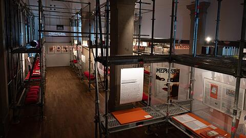 Ein Blick in die Münchner Ausstellung "Verbotene Bücher im Literaturhaus".
