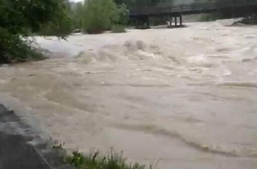 Hochwasser am Flauchersteg.