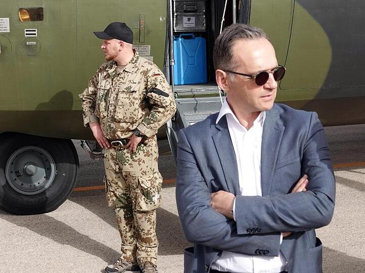 Zum Auftakt seiner viertägigen Reise durch die Krisenregion im Nahen und Mittleren Osten besucht Maas die in Jordanien stationierten deutschen Soldaten.