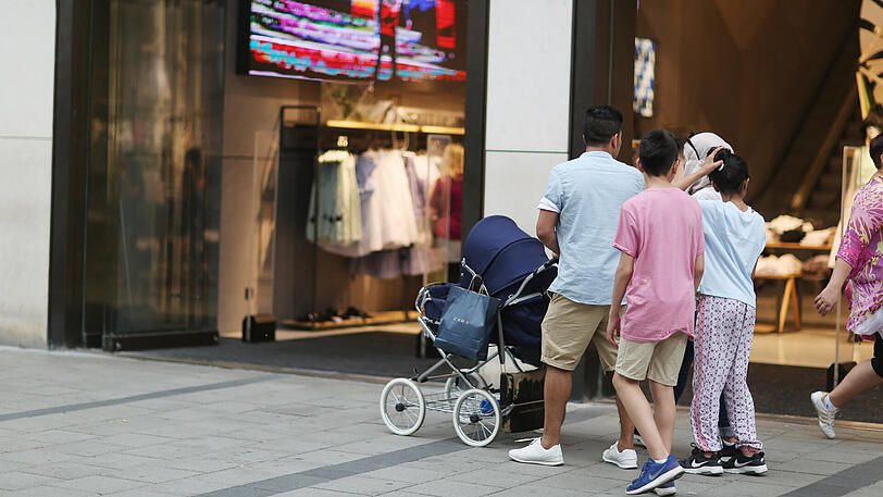 Zum Schauen gibt&rsquo;s viel &ndash; vor allem Klamotten und Schuhe.