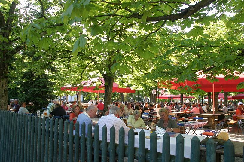 Der Biergarten Leiberheim in Waldperlach. Auch er liegt in der Tempo-30-Zone, in der laut vieler Anwohner zu schnell gefahren wird.
