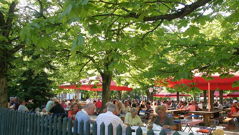 Der Biergarten Leiberheim in Waldperlach. Auch er liegt in der Tempo-30-Zone, in der laut vieler Anwohner zu schnell gefahren wird. Der Biergarten Leiberheim in Waldperlach. Auch er liegt in der Tempo-30-Zone, in der laut vieler Anwohner zu schnell gefahren wird.