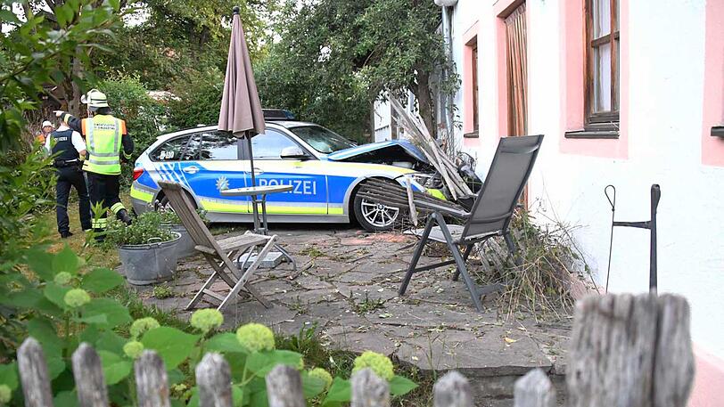 Weitere Bilder des kuriosen Unfalls.