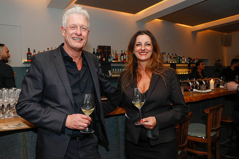Klaus Pfeiffer und Cleopatra Tatsi.