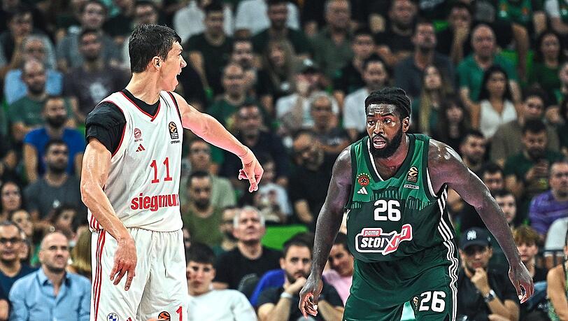 Kein Weg vorbei am Euroleague-Champion: Vladimir Lucic (l.) im Duell mit Athens Mathias Lessort, einem Ex-Bayern.
