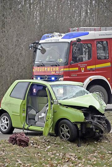 Die Fahrerin des Lupos kam mit schweren Verletzungen ins Krankenhaus.