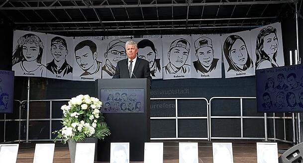 Oberbürgermeister Dieter Reiter spricht am Montag den Angehörigen seine Anteilnahme aus. Oberbürgermeister Dieter Reiter spricht am Montag den Angehörigen seine Anteilnahme aus.