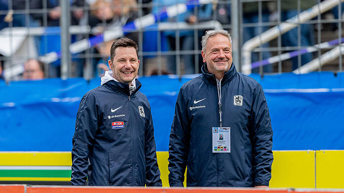 Christian Poschet (r.) ist einstimmig zum neuen Vorsitzenden des Wahlausschusses gewählt worden.