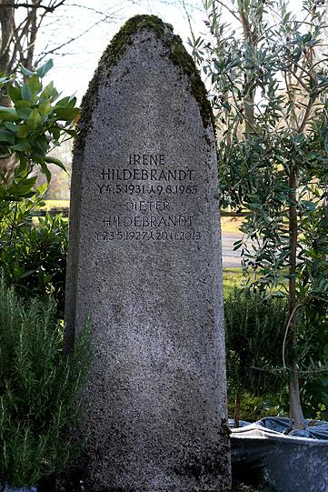 Dieter Hildebrandts Grabstein.