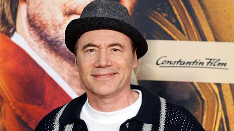 Michael Bully Herbig wird f&uuml;r  "Das Kanu des Manitu" ausgezeichnet.