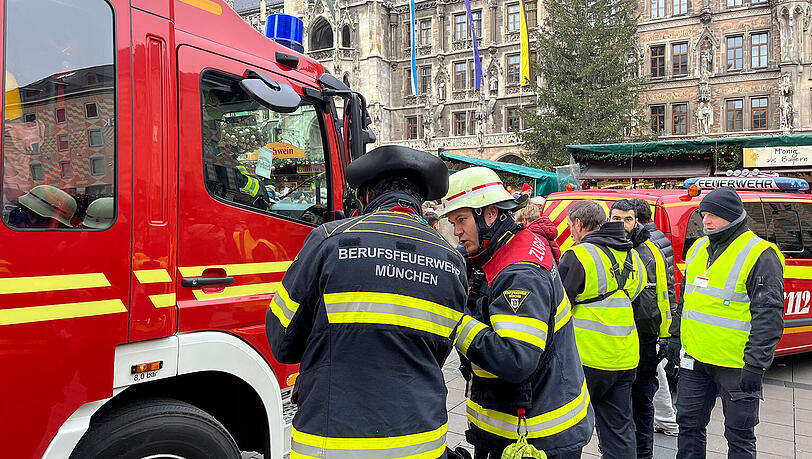 Aufgrund der Anfahrt der Einsatzkr&auml;fte im Bereich des Christkindlmarkts kam es dort zu Behinderungen.