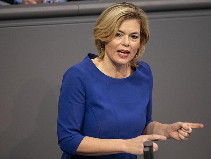 Auch unter Landwirten gebe es "radikale Aufrufe, vor allem in den digitalen Netzwerken", sagt Klöckner.