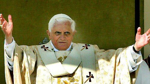 Gibt mehr aus als er einnimmt: Papst Benedikt XVI. Gibt mehr aus als er einnimmt: Papst Benedikt XVI.