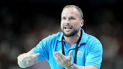 Sloweniens Trainer Uros Zorman hat Spekulationen gen&auml;hrt, dass sein Team gegen Deutschland absichtlich verloren hat.