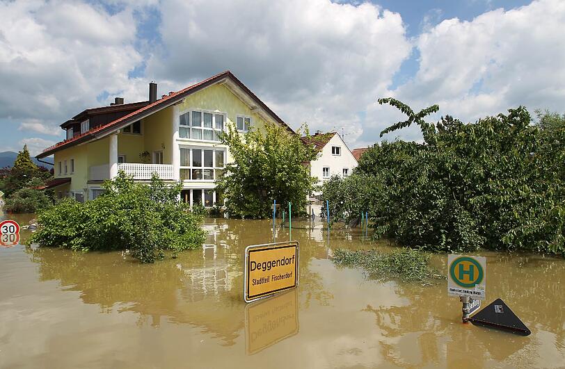 Aktuelle Fotos vom Hochwasser in Deggendorf: Fotos von der Flut.