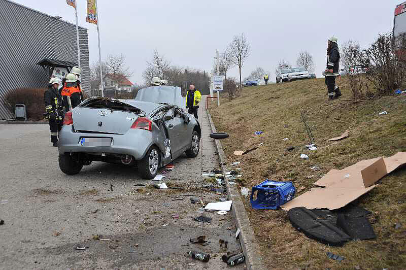 Ein alkoholisierter Fahrer hat im Raum Eching einen schweren Unfall verursacht.