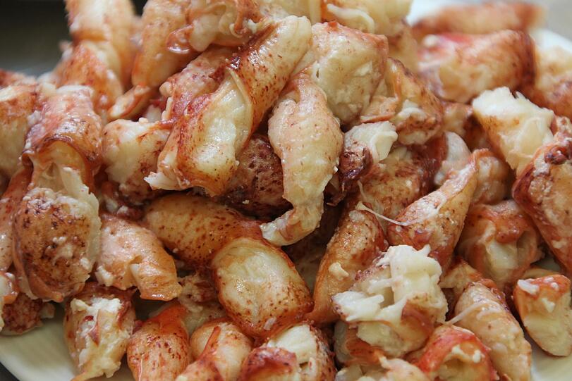 Im Allerheiligsten des Gourmettempels Tantris, der Küche, herrschen Präzision, Perfektion - und Stille.