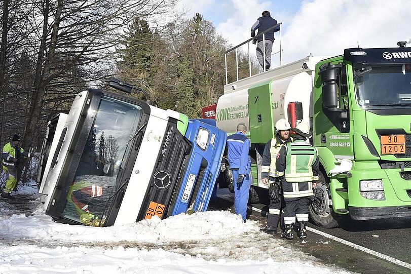 Schlimme Folgen für die Natur hätte der Unfall eines mit Heizöl beladenen Lkws haben können.