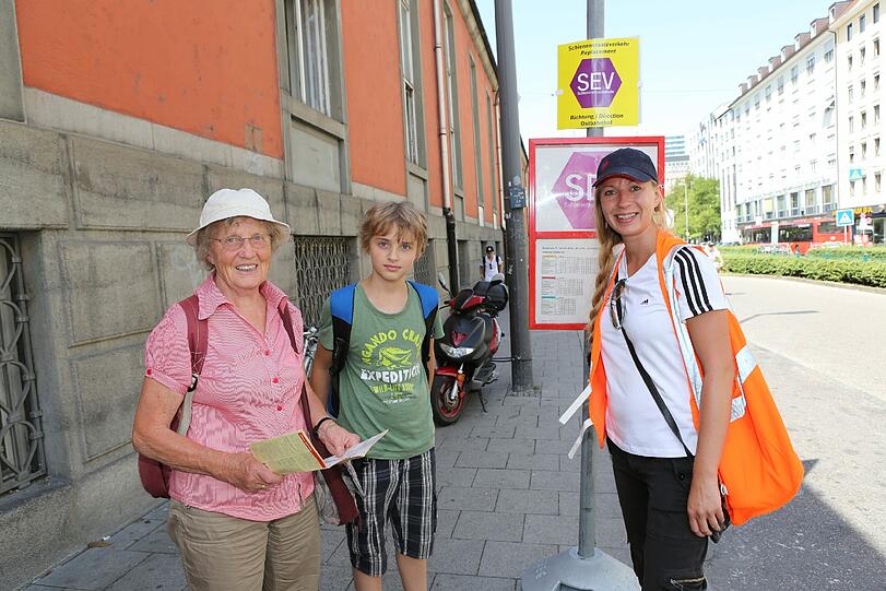 Bauarbeiten auf der Stammstrecke: Wer am Wochenende mitten in München die S-Bahn nehmen will, schaut in die Röhre. Die Bahn baut um. Wir haben uns auf der großen Baustelle mal ein Bild gemacht. Hier gibt's die Fotos...