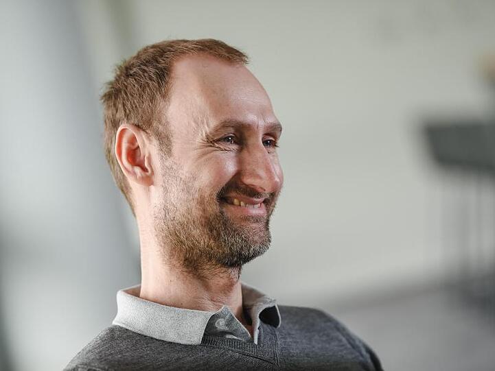 Jochen Sauer, Leiter des Nachwuchsleistungszentrums des Fußball-Bundesligisten FC Bayern München. Foto: Andreas Gebert/Archiv