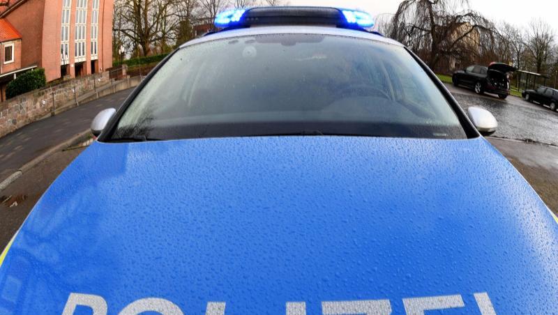 Ein Streifenwagen der Polizei. Foto: Carsten Rehder/dpa/Symbolbild Ein Streifenwagen der Polizei. Foto: Carsten Rehder/dpa/Symbolbild