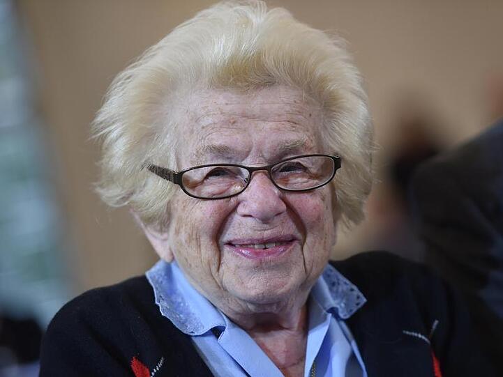 Die Sexualtherapeutin Ruth Westheimer. Foto: Arne Dedert/dpa/Archivbild