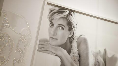 In der Doku "Dianas letzte Nacht: Liebe, Leben, Legende" spielen auch die Fotos, die Mario Testino beim Shooting von 1991 von Prinzessin Diana machte, eine Rolle.