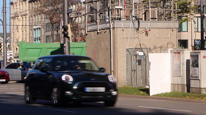 Luftmessstation des Bayerischen Landesamts für Umwelt an der Sonnenstraße. (Archivbild)