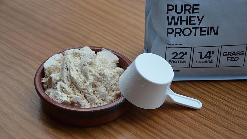 Mehr als vier Millionen Haushalte in Deutschland kaufen Proteinpulver. (Symbolbild) Mehr als vier Millionen Haushalte in Deutschland kaufen Proteinpulver. (Symbolbild)