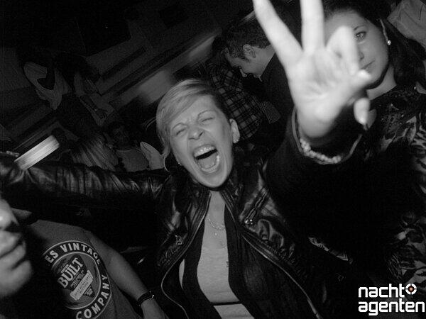 "Family & Friends Special" im Crown's Club (Sonntag, 2.10.11). Noch mehr Fotos gibt es hier www.nachtagenten.de.