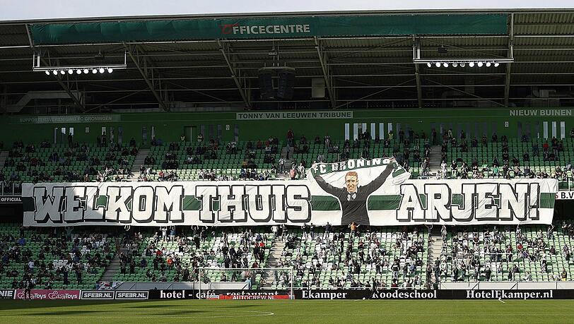 "Willkommen Zuhause, Arjen" - Die Fans von Groningen fertigten eigens ein Plakat für Rückkehrer Robben an.