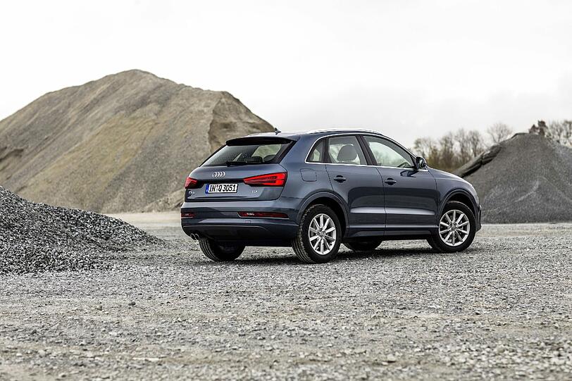 Die abfallende Dachlinie verleiht dem Audi Q3 einen leichten Coupé-Touch.