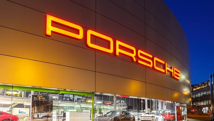 Teuer – und auch nicht unbedingt was für Öko-Bewegte: ein Porsche-Händler.