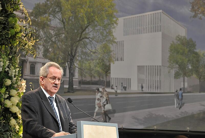 Oberbürgermeister Christian Ude bezeichnete in seiner Rede München als "die Keimzelle, den Brutkasten des Nationalsozialismus."