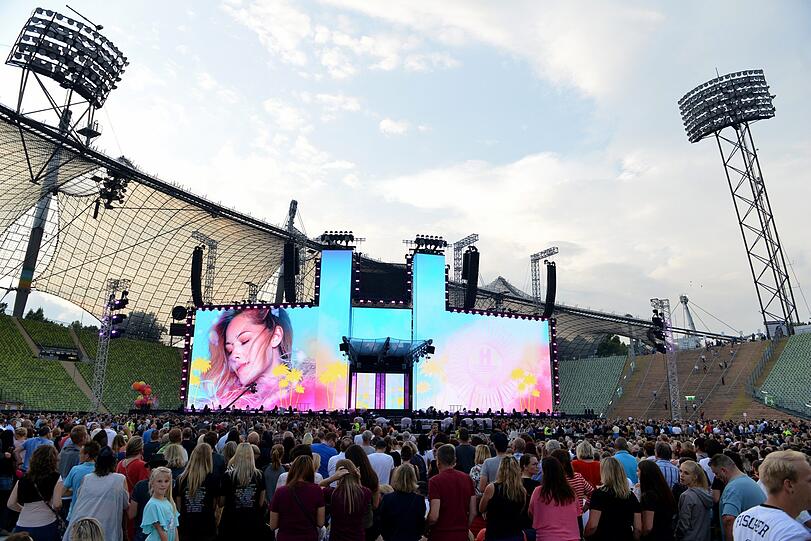 Die Bilder vom Helene-Fischer-Konzert im Olympiastadion.