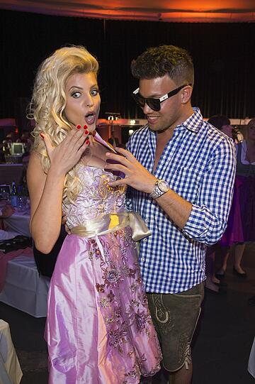 Prince Kay One mit Playmate Sarah Nowak