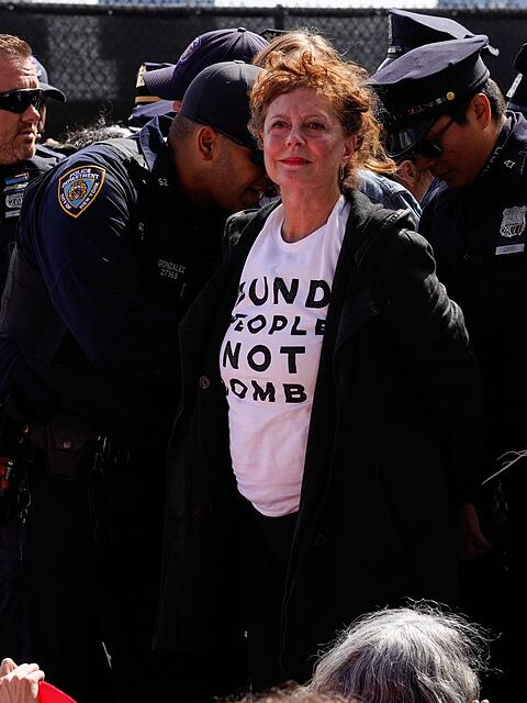 Auch vor dem UN-Geb&auml;ude gab es Protest. Schauspielerin Susan Sarandon wurde festgenommen.