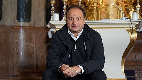 Ein ungewöhnlicher &ndash; und ungewöhnlich begeisternder und obrigkeitskritischer &ndash; Pfarrer: Rainer Maria Schießler.