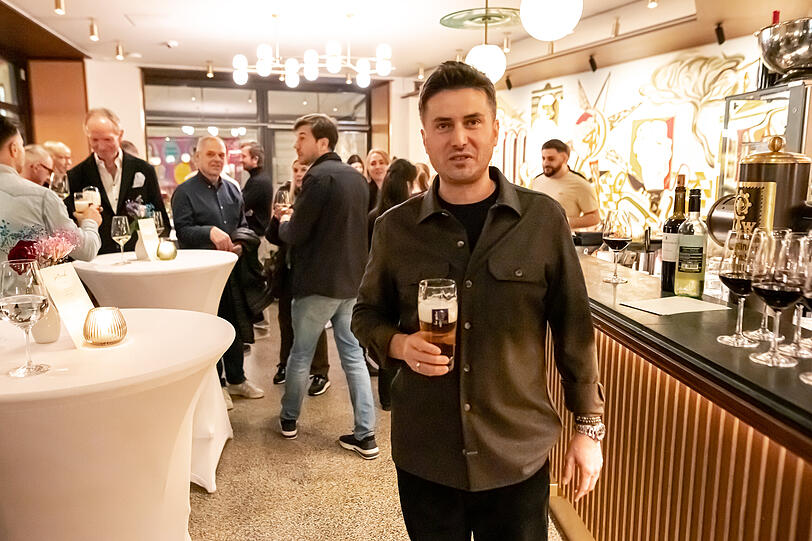 Betreiber Romeo Erik Kertella bei der Eröffnungsfeier seines Belforte.