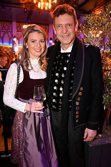 Wiesn-Wirt Peter Reichert mit Freundin Franziska Kohlpaintner