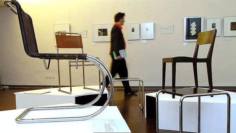 Eine Bauhaus-Ausstellung in Dessau. Eine Bauhaus-Ausstellung in Dessau.