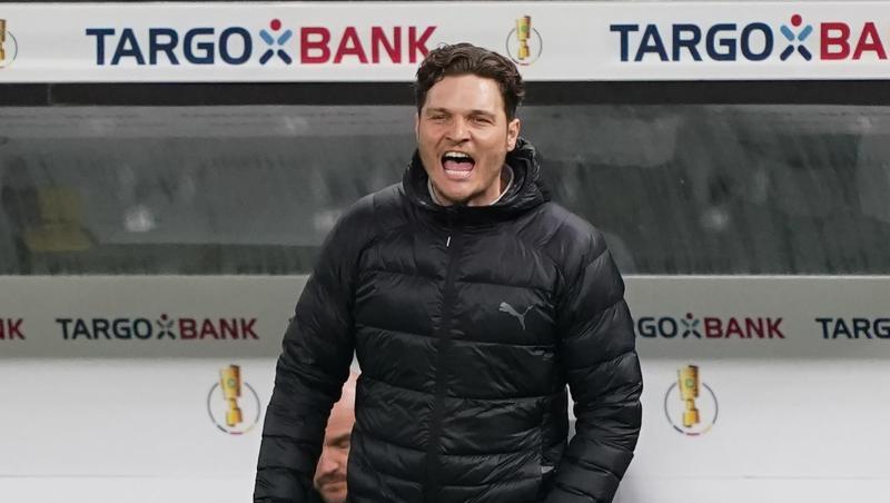 Dortmunds Trainer Edin Terzic könnte den BVB trotz der Erfolge verlassen. Grund: Marco Rose kommt.