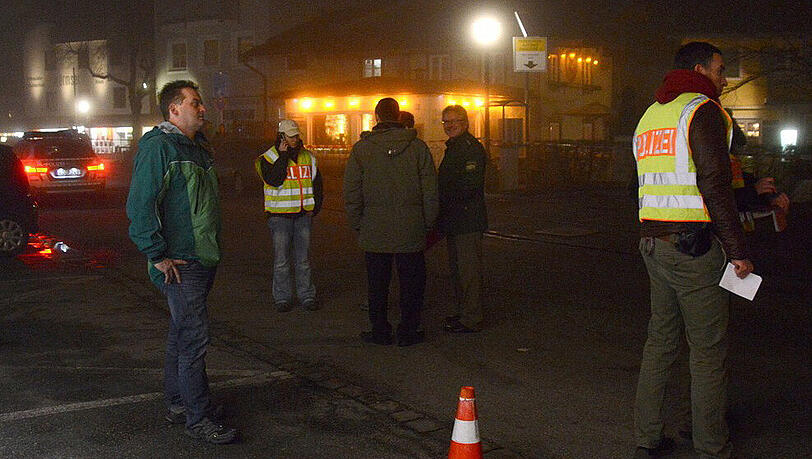 Der Tatort in Prien am Chiemsee: Ein 48 Jahre alter Mann ist dort auf offener Straße niedergeschossen und schwer verletzt worden. Der Tatort in Prien am Chiemsee: Ein 48 Jahre alter Mann ist dort auf offener Straße niedergeschossen und schwer verletzt worden.