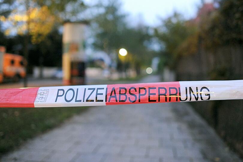 Bilder von der Evakuierungsaktion der Polizei.