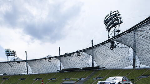 Das Olympiastadion als Rennstrecke: Die DTM kommt nach München.