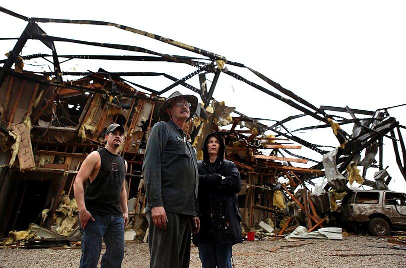Gleich mehrere Tornados fegten am Freitag über die USA hinweg. Mindestens 28 Menschen kamen ums Leben.