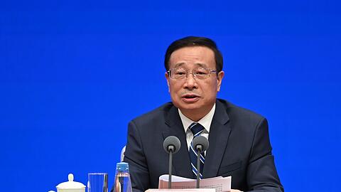 Chinas Statistiker rechnen mit einer sich bessernden Wirtschaftslage in der zweiten H&auml;lfte des Jahres.