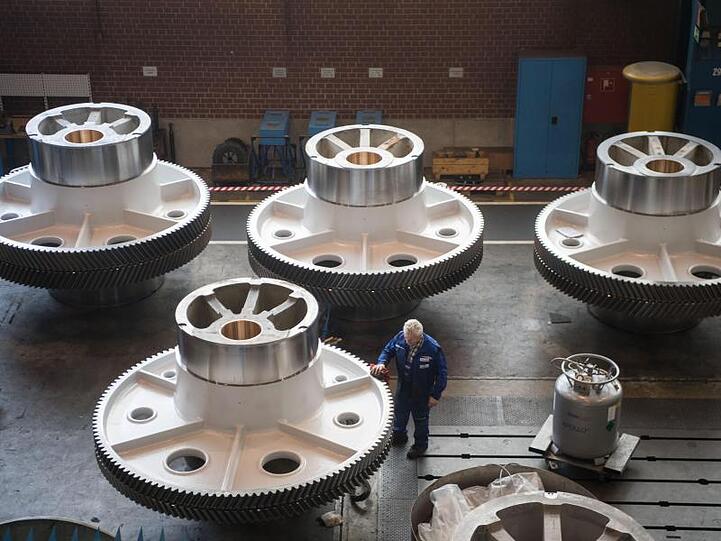 Blick in die Produktionshalle eines Pressenherstellers. Der Maschinenbau spürt derzeit die konjunkturelle Abflachung.